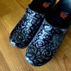 Dansko xp professional women’s clogs